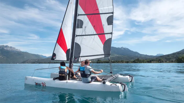 Régate en catamaran lac Annecy