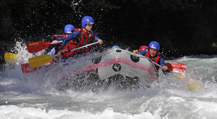 Rafting en eaux vives près d'Annecy