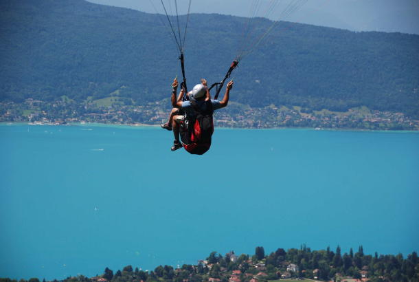Tandem Paragliding flight Annecy