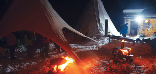 Winter evening at Tipi Village