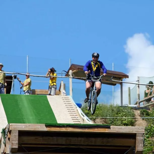 Bike springboard bungee jump Annecy