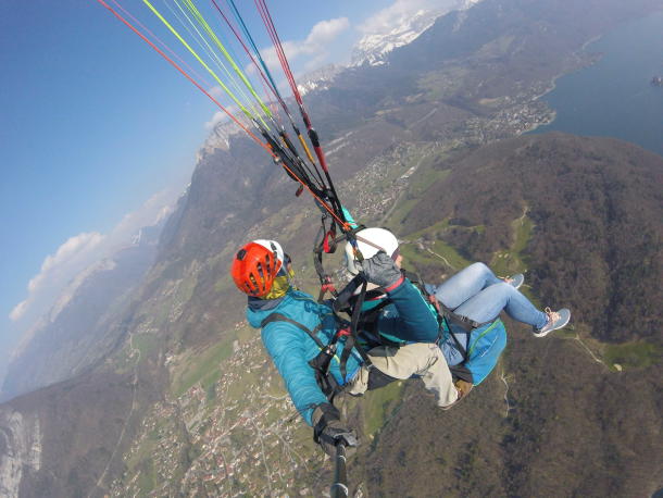 Tandem paragliding flight Annecy Forclaz