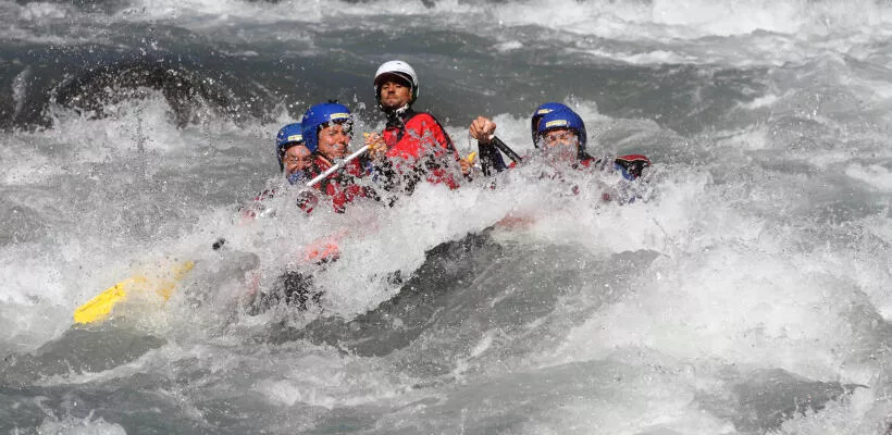 Rafting rapides intenses sur le Doron