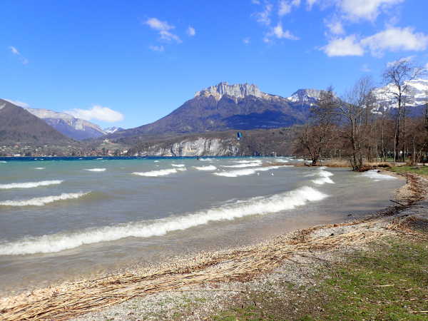 la crique lac d'annecy séminaire